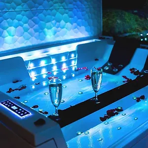 Jacuzzi Apartament